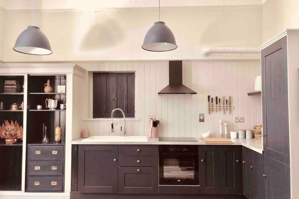 Seaside Escape - Gorgeous 2 Bed Apartment In St-Leonards-On-Sea Hastings Extérieur photo