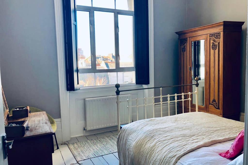Seaside Escape - Gorgeous 2 Bed Apartment In St-Leonards-On-Sea Hastings Extérieur photo
